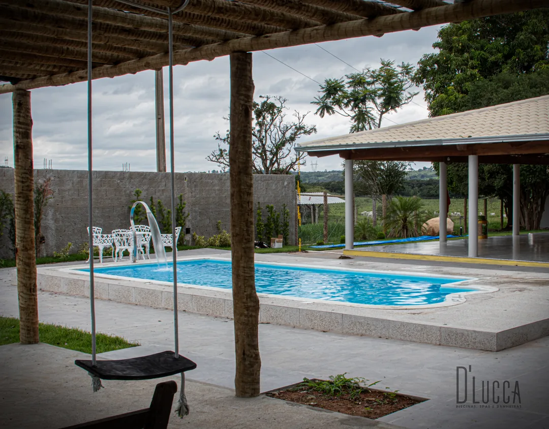 Área de lazer com piscina D'Lucca
